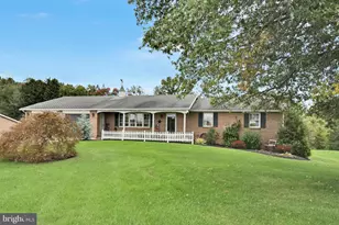 623 Lebanon Rd, Manheim, PA 17545 - Photo 13