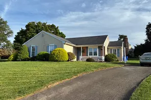 110 Lynette Cir, Willow Street, PA 17584 - Photo 1