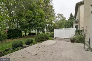1089 Stillwood Cir, Lititz, PA 17543 - Photo 5