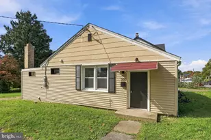 100 N Pine St, Marietta, PA 17547 - Photo 1