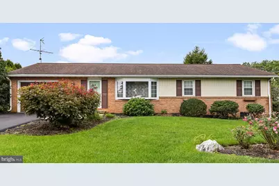 206 Mellinger Circle, Ephrata, PA 17522 - Photo 1