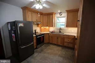 1172 N Colebrook Rd, Manheim, PA 17545 - Photo 7