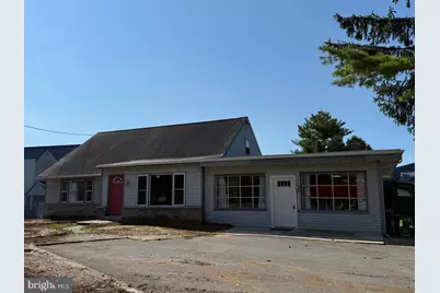 354 E Main Street, Leola, PA 17540 - Photo 1