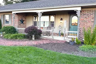 1736 Lincoln Gardens Rd, Ephrata, PA 17522 - Photo 3