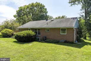 1717 Pennsylvania Ave, Lancaster, PA 17602 - Photo 9