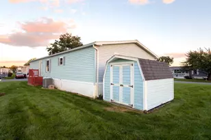 201 Silverwind Ct N, Lancaster, PA 17603 - Photo 3