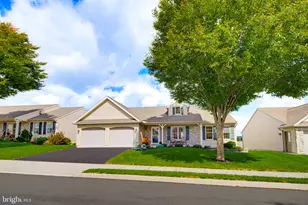 724 Heather Ridge, Manheim, PA 17545 - Photo 3