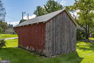 24 School Dr, Leola, PA 17540 - Photo 15