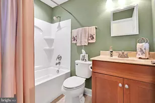 300 Centennial Ct, Lititz, PA 17543 - Photo 21