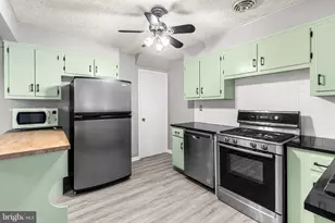 329 Winthrop Dr, Lancaster, PA 17603 - Photo 11