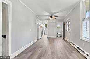 54 W Donegal St, Mount Joy, PA 17552 - Photo 9