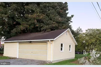 324 S Market Avenue, Mount Joy, PA 17552 - Photo 5