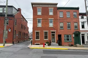 126 E Chestnut St, Lancaster, PA 17602 - Photo 1