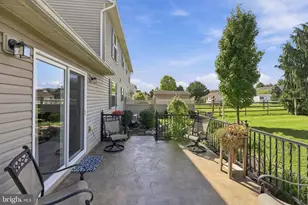 487 Daisy Dr, New Holland, PA 17557 - Photo 9