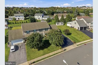 487 Daisy Drive, New Holland, PA 17557 - Photo 5