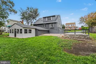 214 Hillcrest Rd, New Holland, PA 17557 - Photo 1