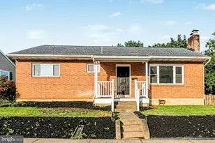 626 S Locust St, Elizabethtown, PA 17022 - Photo 3