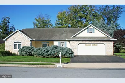 555 Blossom Trl Trail, Mount Joy, PA 17552 - Photo 3