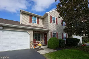 195 Strawberry St, Leola, PA 17540 - Photo 1