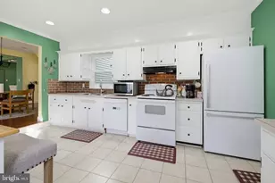 412 Maple St, Terre Hill, PA 17581 - Photo 13