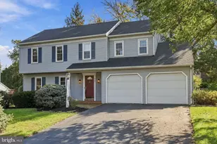 40 Vanderbilt Dr, Leola, PA 17540 - Photo 1