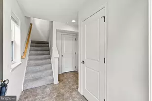 223 Norbury Cir, Willow Street, PA 17584 - Photo 5