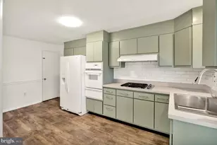 1354 Calvert Ln, Lancaster, PA 17603 - Photo 13