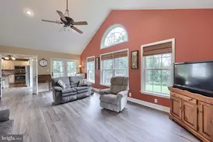 3681 Elizabethtown Rd, Manheim, PA 17545 - Photo 5