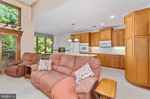 4693 Pinehurst Cir, Center Valley, PA 18034 - Photo 23