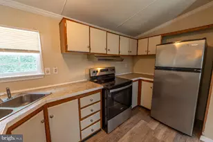 4403 Wolfs Crossing Rd, Orefield, PA 18069 - Photo 13