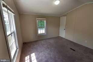 4403 Wolfs Crossing Rd, Orefield, PA 18069 - Photo 5