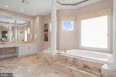 4303 W Wyndemere Circle, Schnecksville, PA 18078 - Photo 29