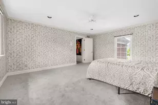 4303 W Wyndemere Cir, Schnecksville, PA 18078 - Photo 47