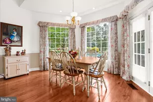 4303 W Wyndemere Cir, Schnecksville, PA 18078 - Photo 15