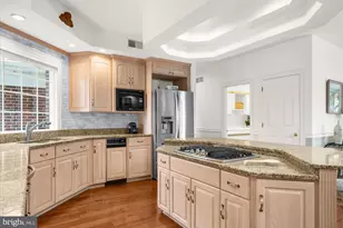 4303 W Wyndemere Cir, Schnecksville, PA 18078 - Photo 11