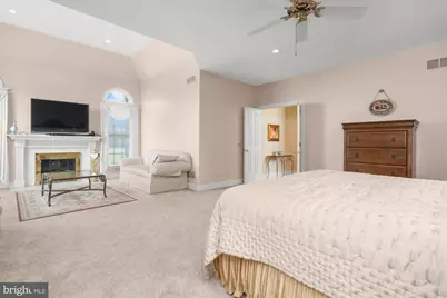 4303 W Wyndemere Circle, Schnecksville, PA 18078 - Photo 27