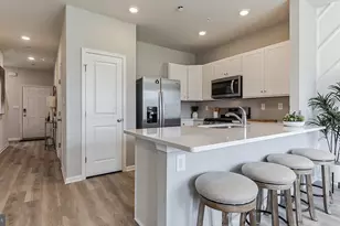 1257 Susan Cir, Breinigsville, PA 18031 - Photo 9