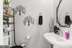 7555 Clayton Ave, Coopersburg, PA 18036 - Photo 19