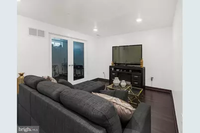 7555 Clayton Avenue, Coopersburg, PA 18036 - Photo 5