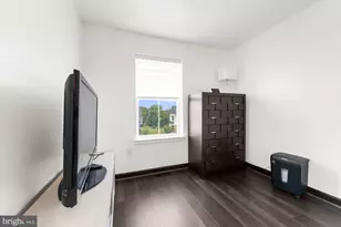 7555 Clayton Ave, Coopersburg, PA 18036 - Photo 31