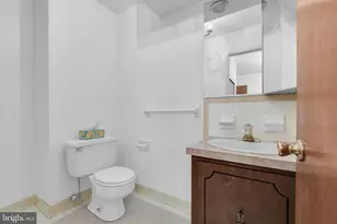 3908 Short Hill Dr, Allentown, PA 18104 - Photo 23