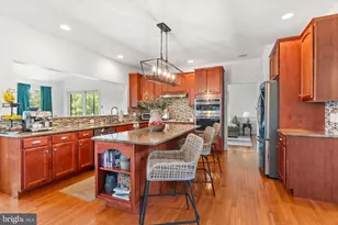 4490 Canterbury Dr, Emmaus, PA 18049 - Photo 9