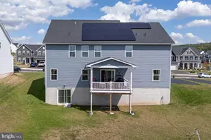 3040 Merion Dr, Center Valley, PA 18034 - Photo 3