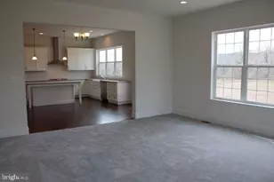 6408 Dekrane Dr, Coopersburg, PA 18036 - Photo 11