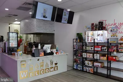 2241 Macarthur Road, Whitehall, PA 18052 - Photo 3