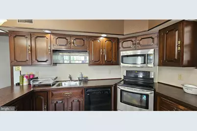 1309 Greenview Drive, Bethlehem, PA 18018 - Photo 11