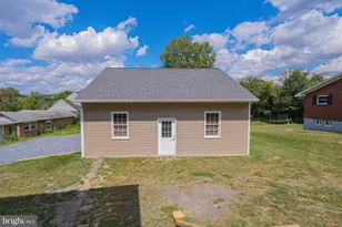 1113 E Emmaus Ave, Allentown, PA 18103 - Photo 7