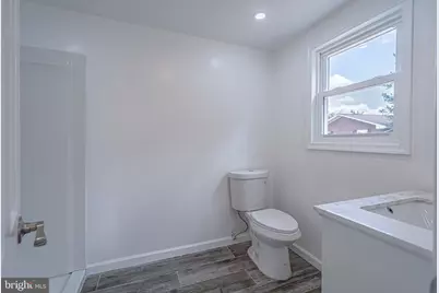 1113 E Emmaus Avenue, Allentown, PA 18103 - Photo 27