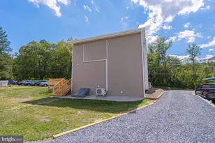 1113 E Emmaus Ave, Allentown, PA 18103 - Photo 9