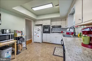 7512 S Main St, Coopersburg, PA 18036 - Photo 11